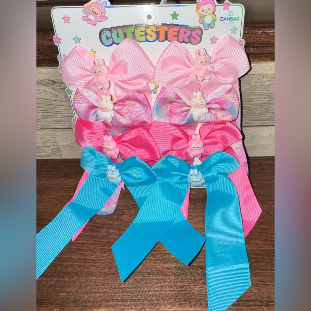 Cute 🥰 Set of Six "Cutesters" Brand Hair Bow Clips manufactured by Danbar Global